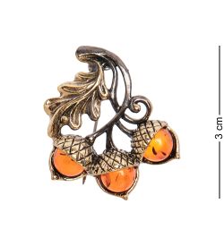 AM-2327 Брошь «Желуди трио» (латунь, янтарь)