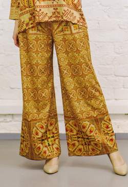 Комплект (туника и брюки), по мотивам старинной русской вышивки на ярославском костюме 17 века