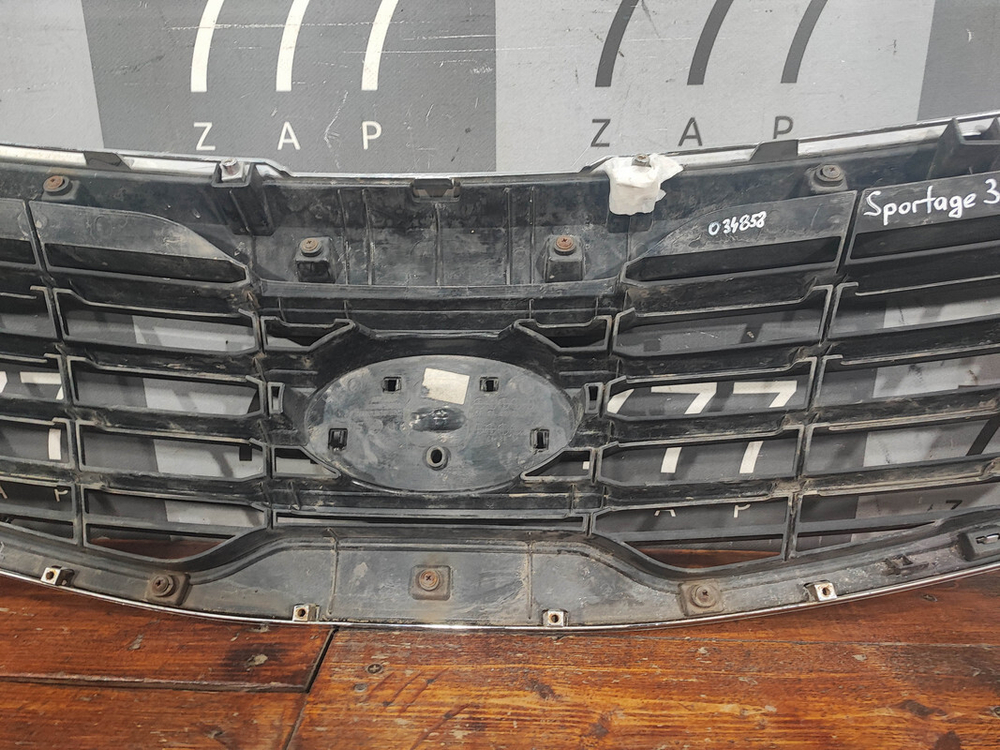 Решетка радиатора Kia Sportage 3 (SL) 10-14 Б/У Оригинал 863523W000