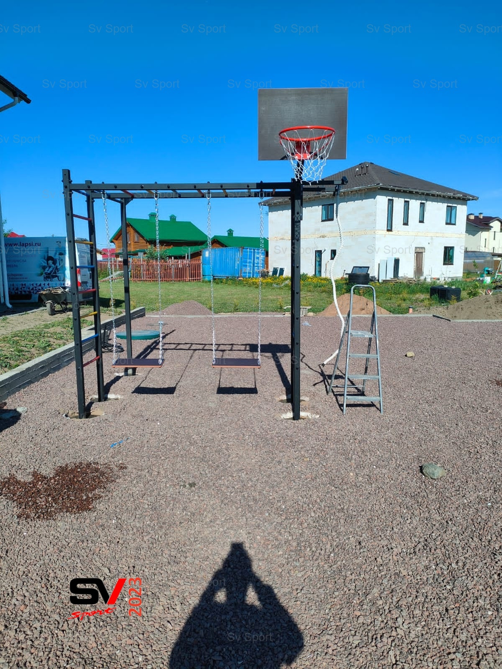 Монтаж уличной шведской стенки Sv Sport Рукоход (5 вертикальных столбов)