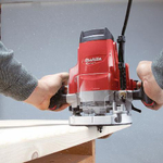 Фрезер Makita MT M3600