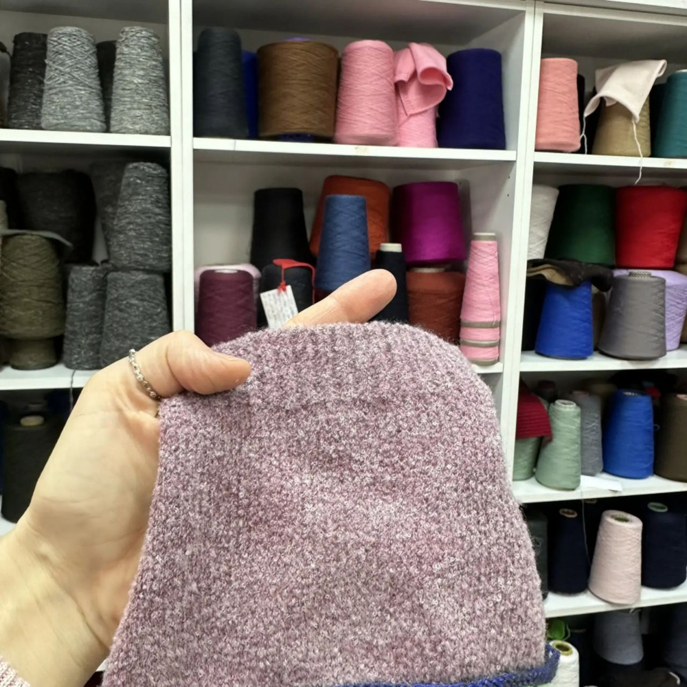 GILDINO - New Mill; 65% меринос, 35% п/а; 1400м/100гр; Букле мелкое; цвет: пыльно-синий джинсовый меланж; MP