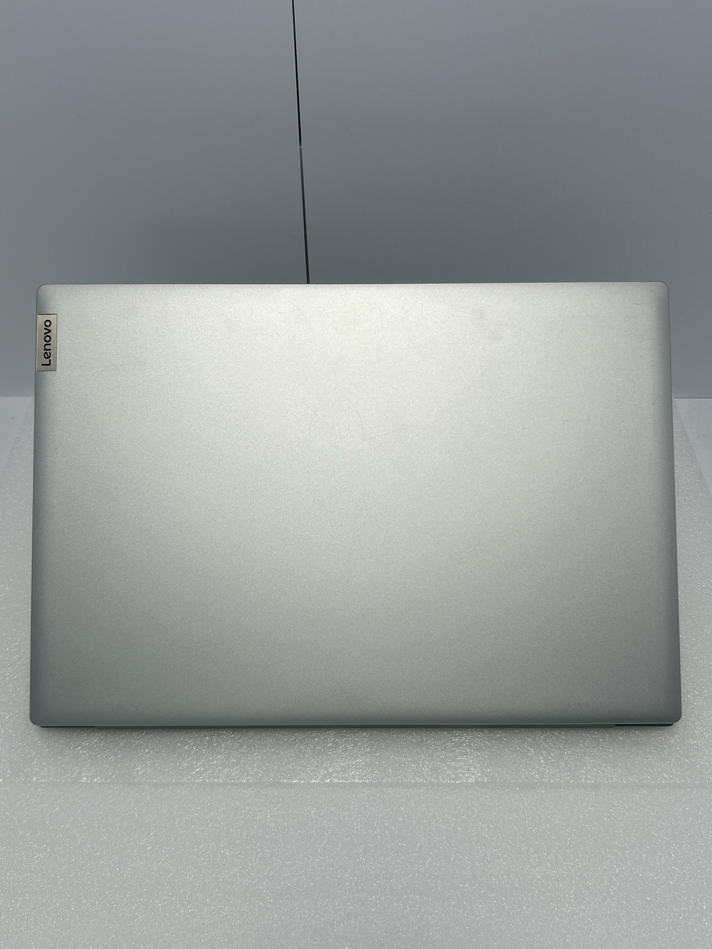 Ноутбук Lenovo IdeaPad 3 17ADA05 (81W20097RU) 17.3"/AMD Ryzen 5 3500U/RAM 8 GB/SSD 256 GB/AMD Radeon Vega 8/1600x900/IPS/Windows 11/Подсветка кл-ры: нет/Серый. Состояние: B1