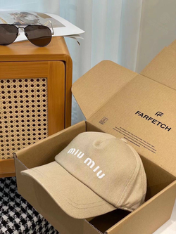 Бейсболка Miu Miu