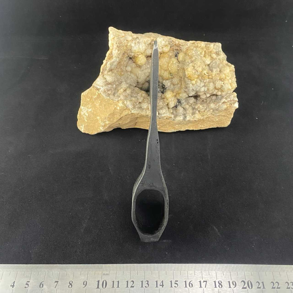 Топор кованый, тип 5