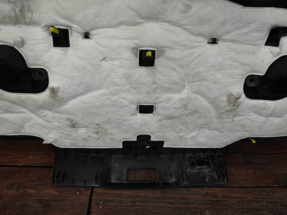 Обшивка крышки багажника Exeed RX 23-нв Б/У Оригинал 403005799AA