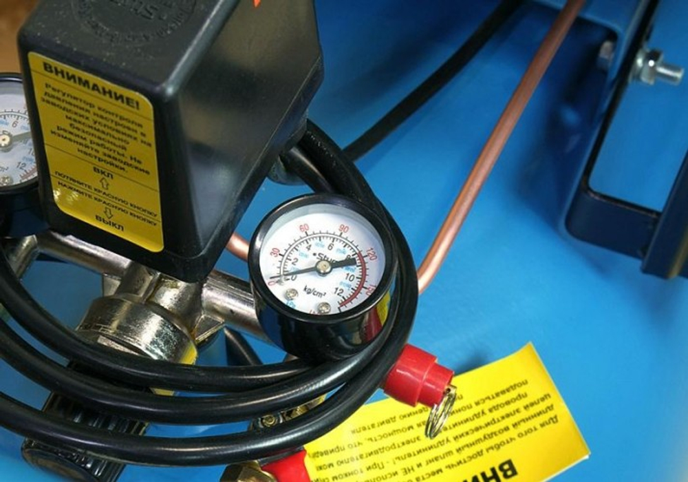 Компрессор поршневой Sturm AC932100B