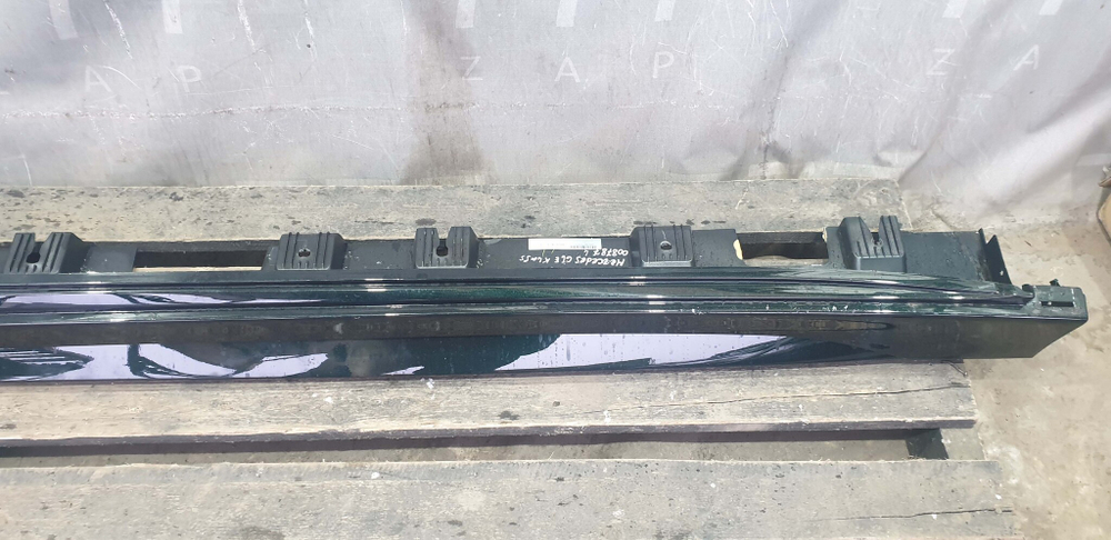 Накладка порога левого Mercedes GLE (V167)  Б/У Оригинал A1676982101