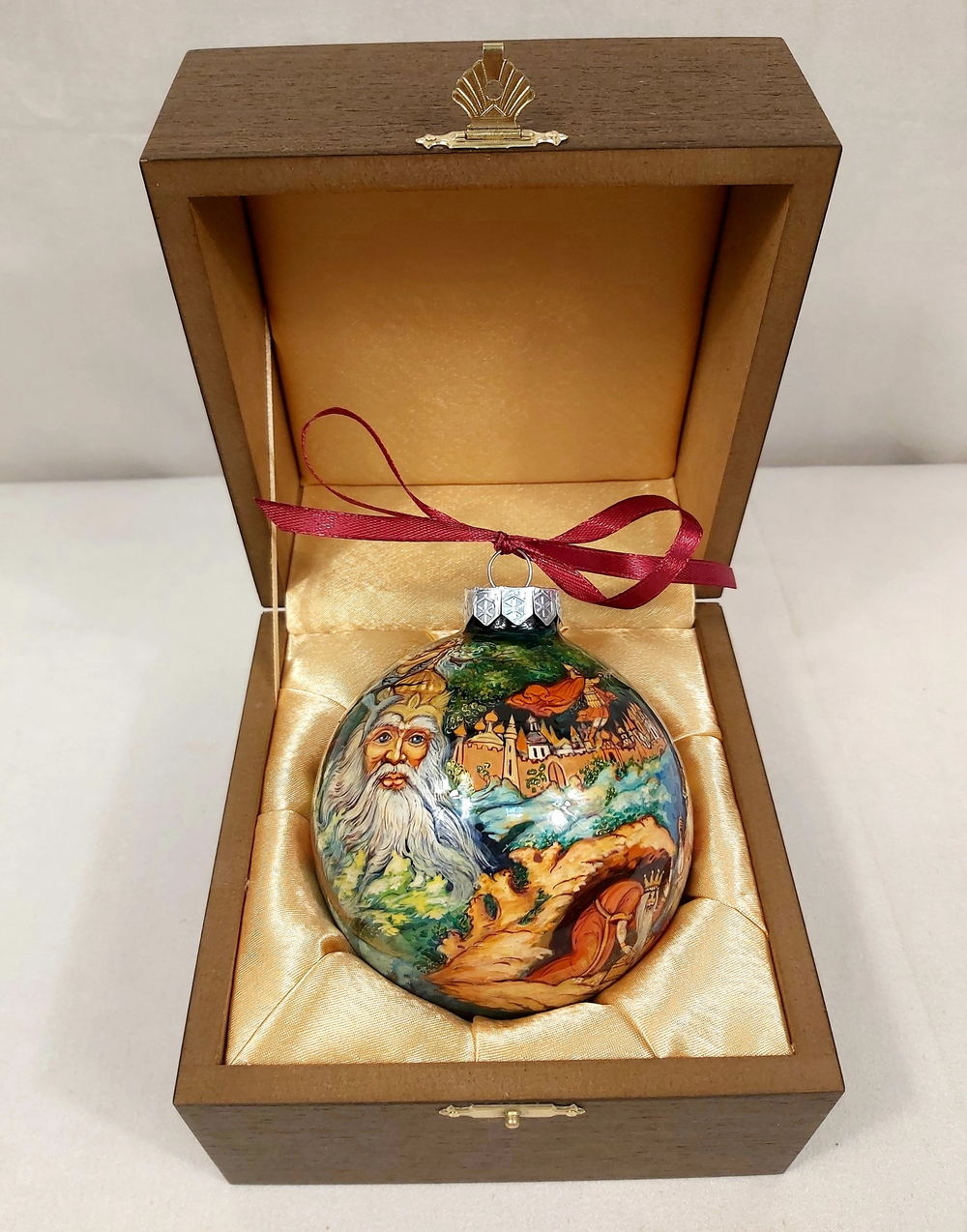 Шар новогодний с круговой росписью "А.С.Пушкин. Лукоморье" в футляре