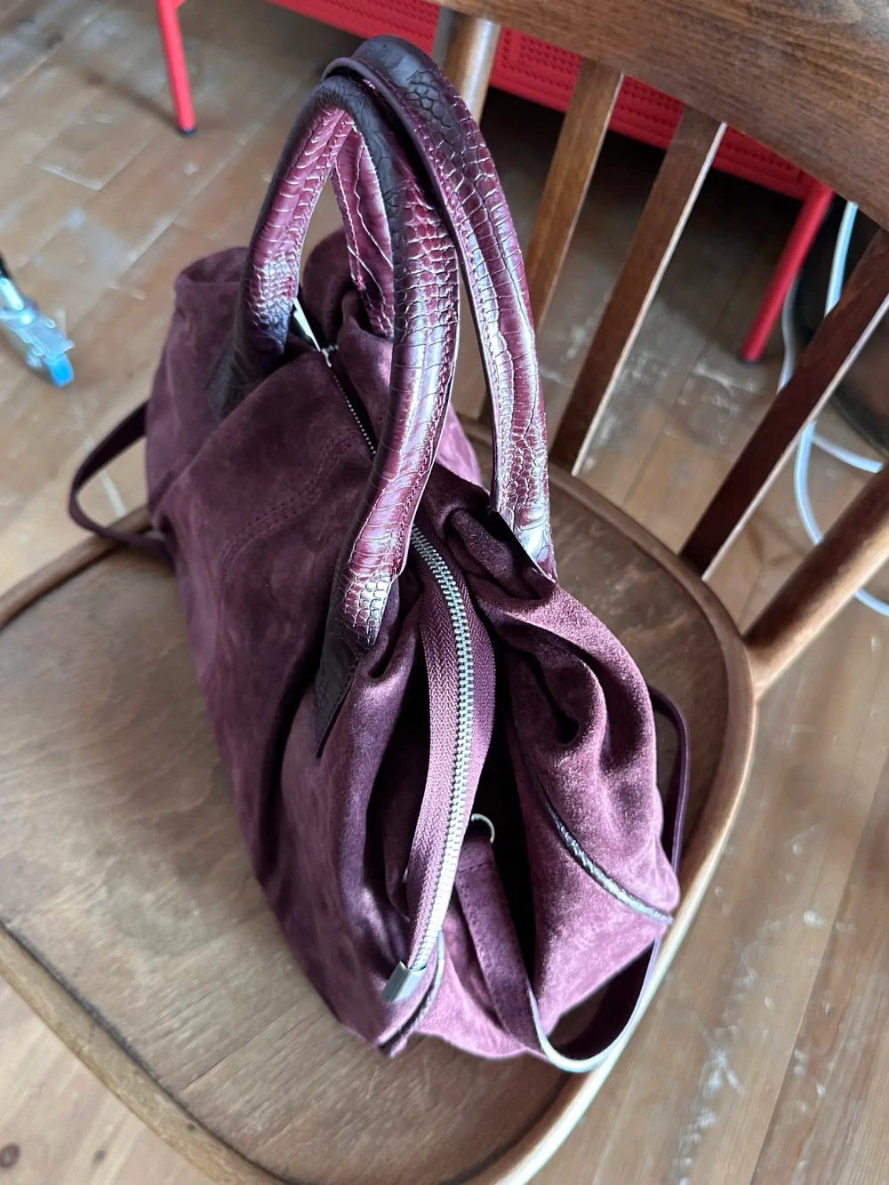 Женская бордовая сумка из натуральной замши