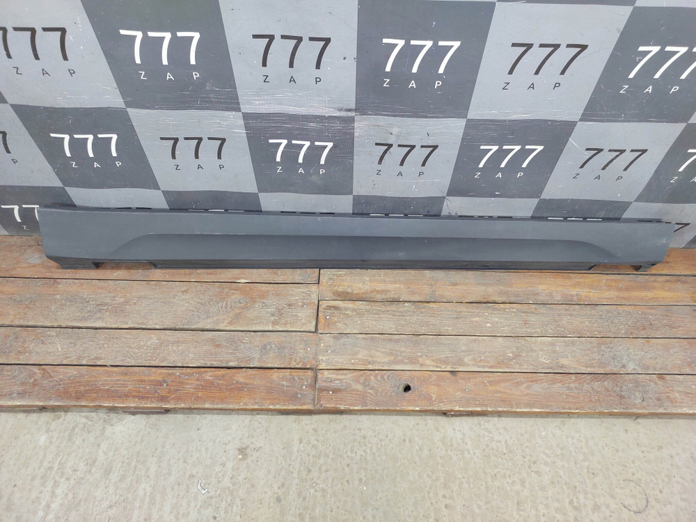 Накладка порога правого Kia Seltos 19-нв Б/У Оригинал 87752Q5000