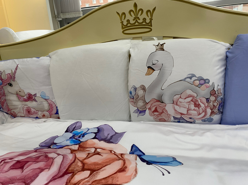 Комплект в кроватку 6-ти предметный (подушечки 17 предм) "Детская история", СКАЗОЧНЫЕ ЗВЕРЯТА, сатин