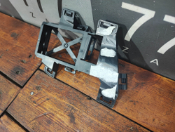 Кронштейн переднего бампера A (W176) Новый Оригинал A1768853056