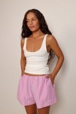 Майка с глубоким вырезом