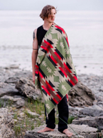 Палантин теплый с орнаментом Навахо