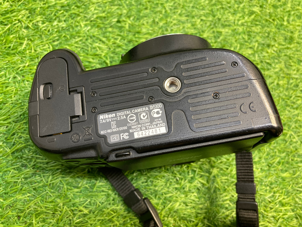 Nikon D5100 Kit 18-55mm (44.000 кадров)