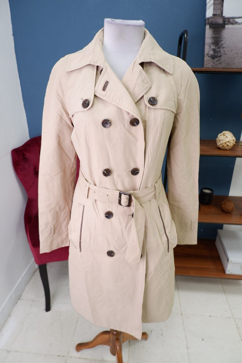 Плащ O'stin светлый 44 размер