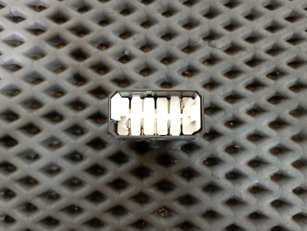 Кнопка массы