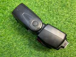 Nikon Speedlight SB-700 Покупка/Продажа