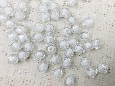 Бусины пришивные граненые акриловые, d 10 мм, белый