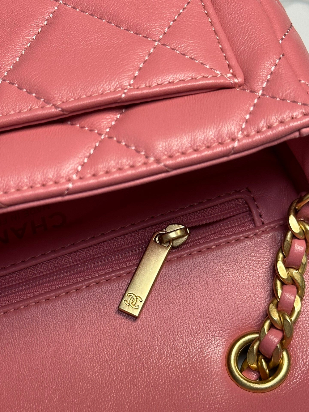 Chanel Bag 19 cm