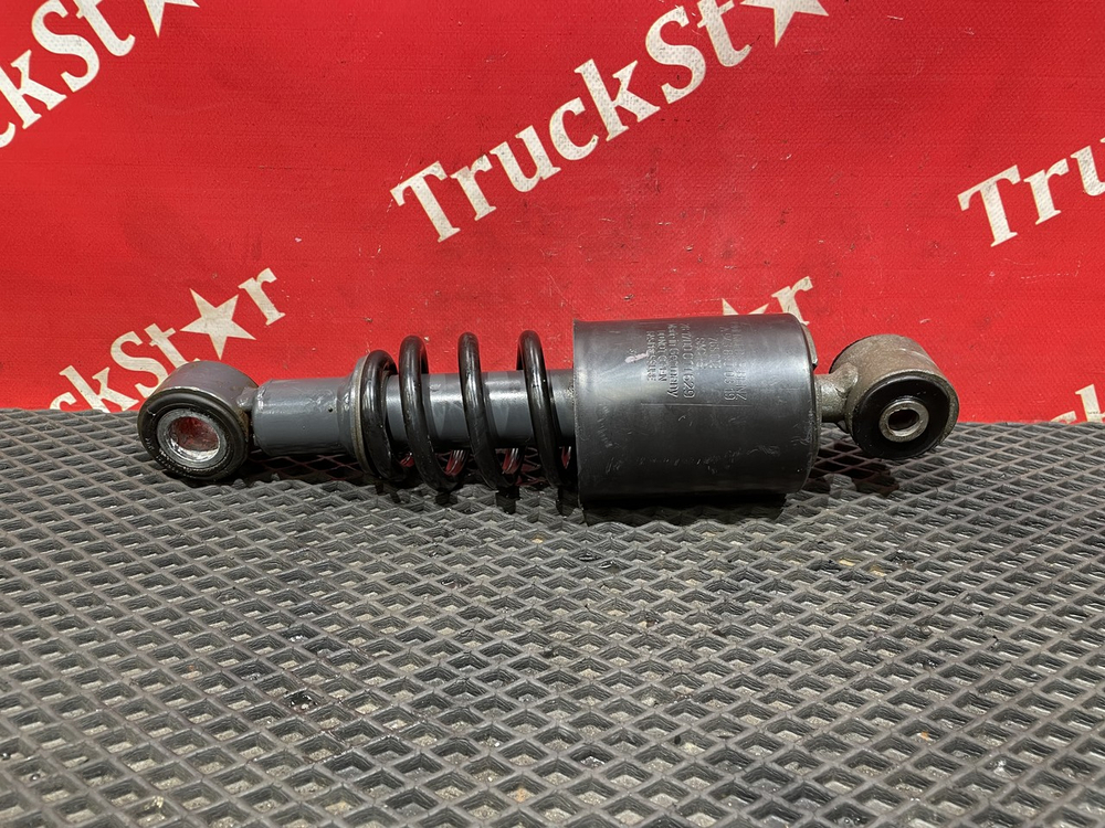 Амортизатор кабины передний 2018г.