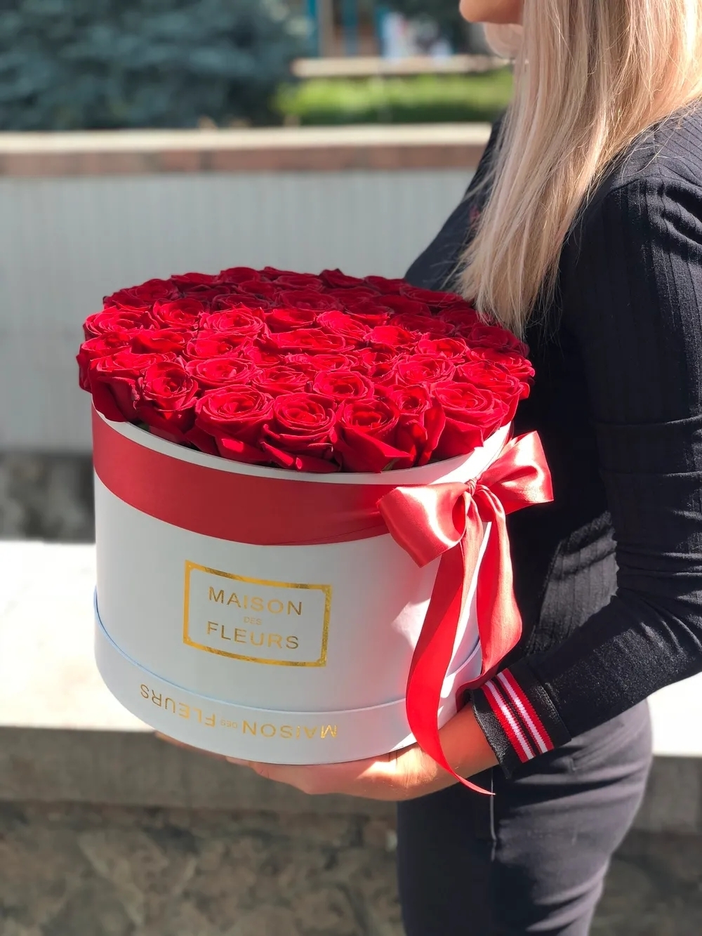 Роза в шляпной коробке Premium