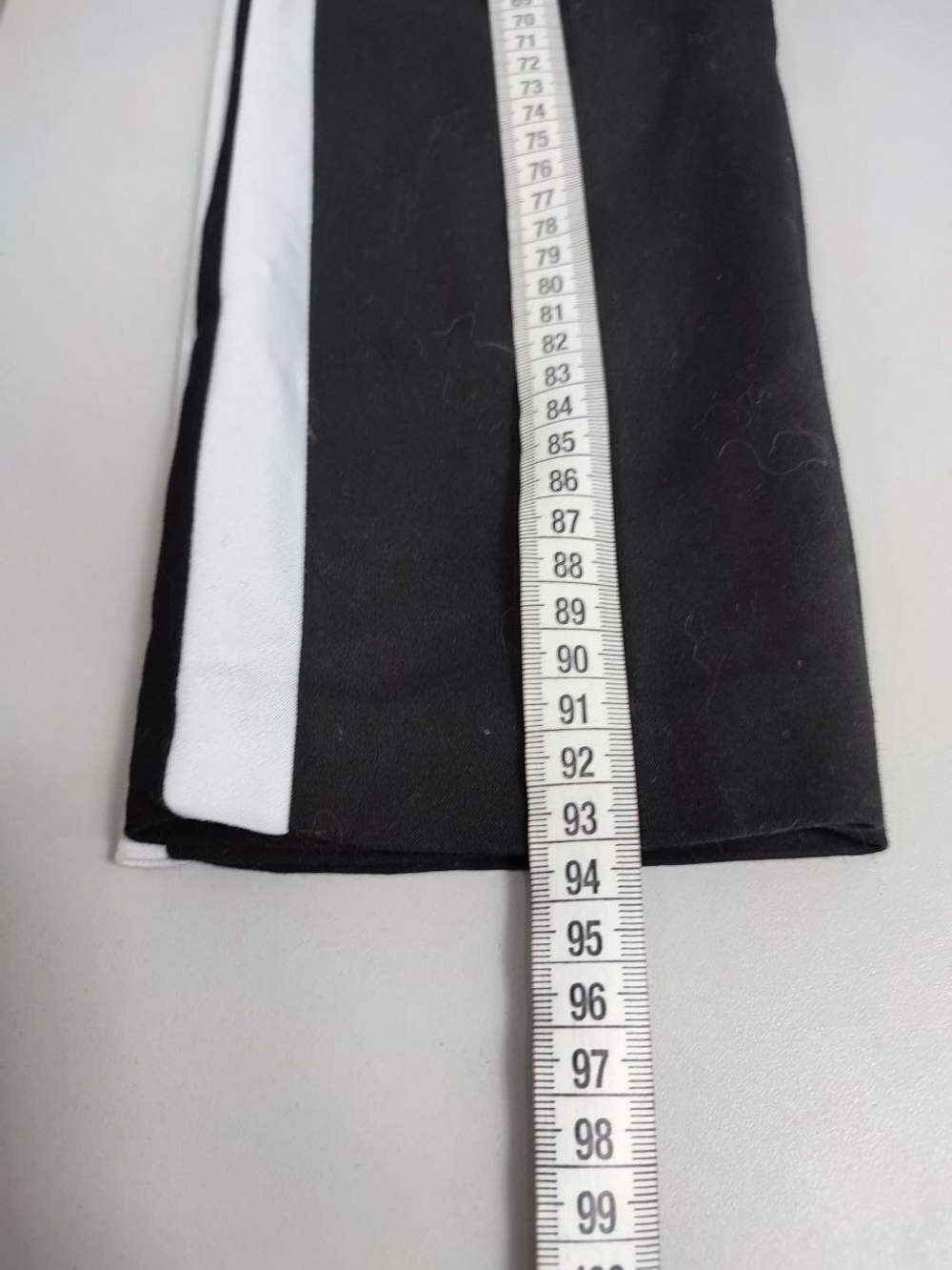 Брюки Zara c  лампасами 42 размер