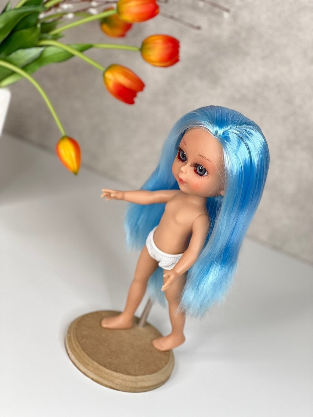 Кукла Nines виниловая 30см Dainty без одежды (2440W12)