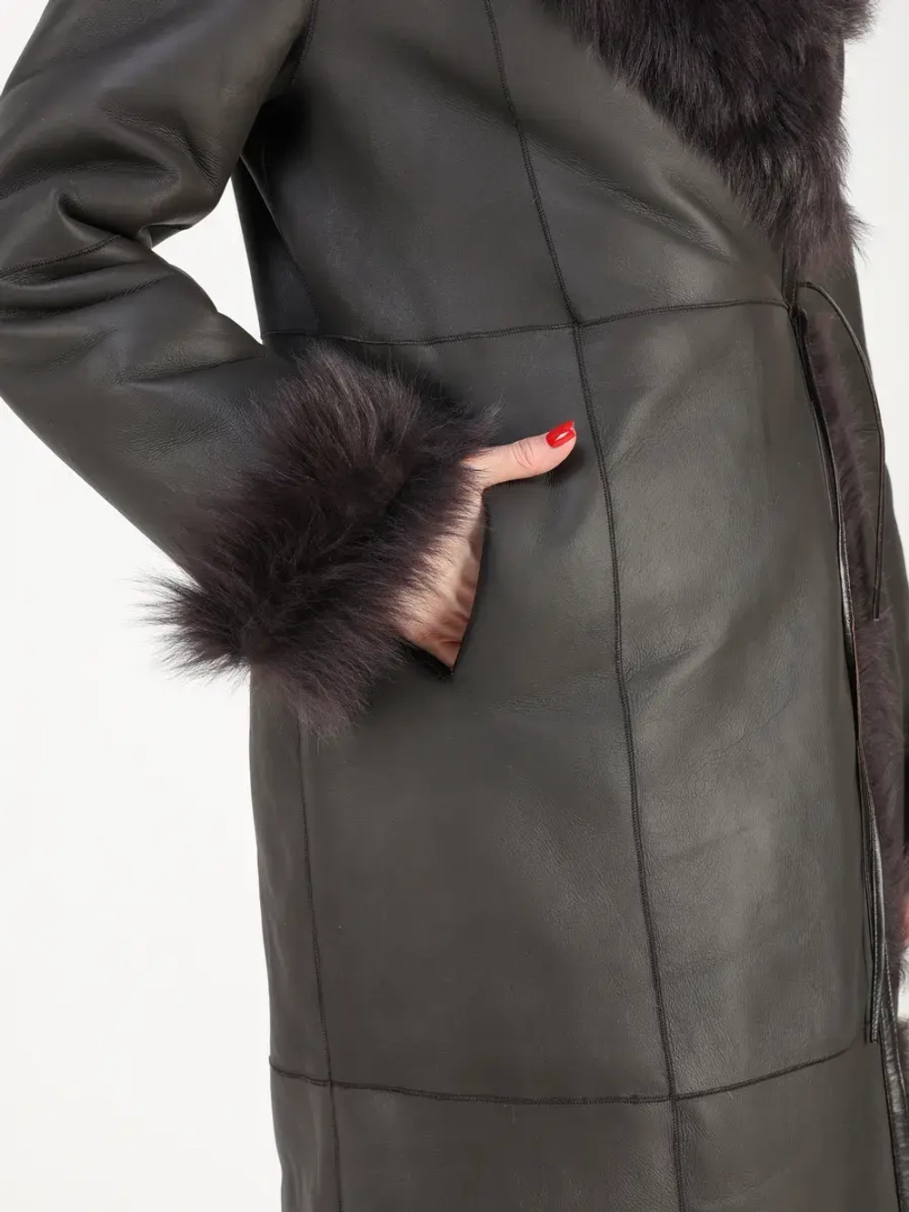 Дубленка зимняя натуральная длинная и теплая