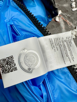 Пуховик Moncler