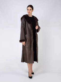 Дубленка зимняя натуральная с капюшоном