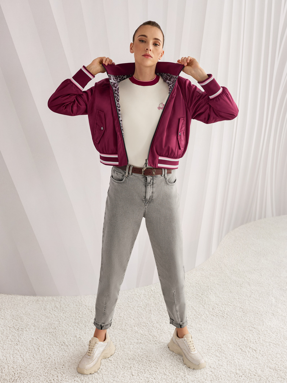 Кроссовки из натуральной кожи