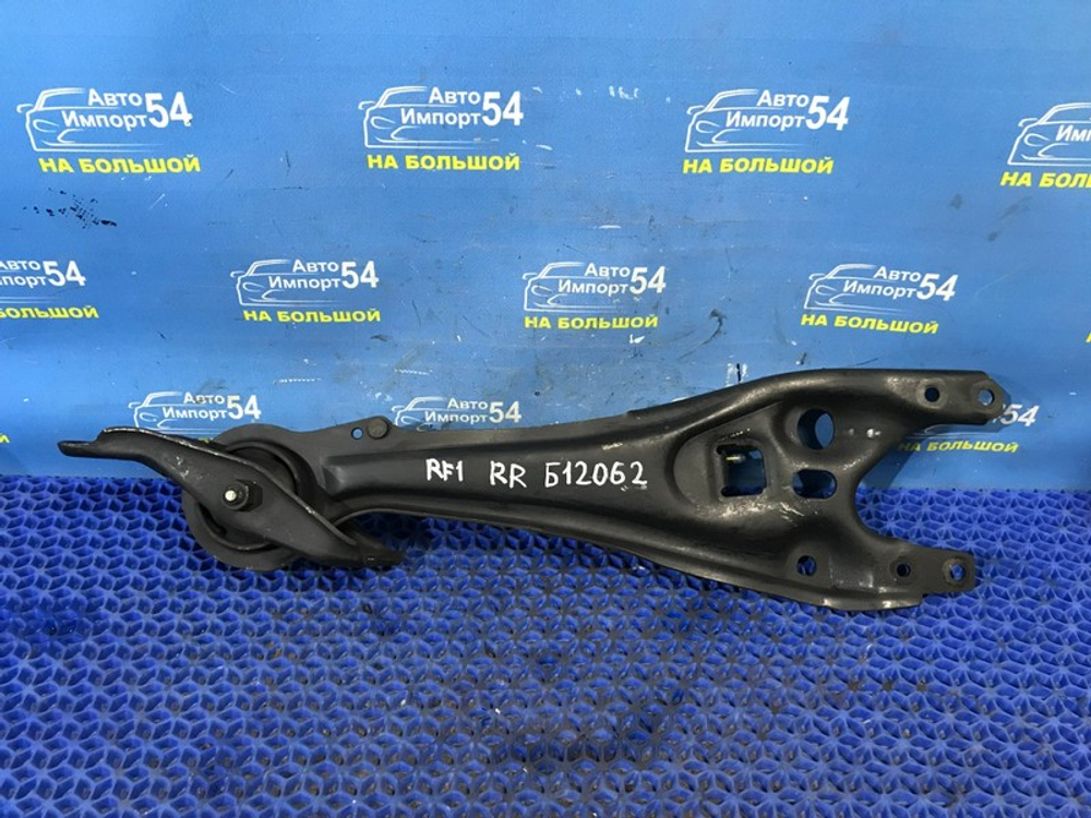 Рычаг задний правый Honda STEPWGN 1996-2001