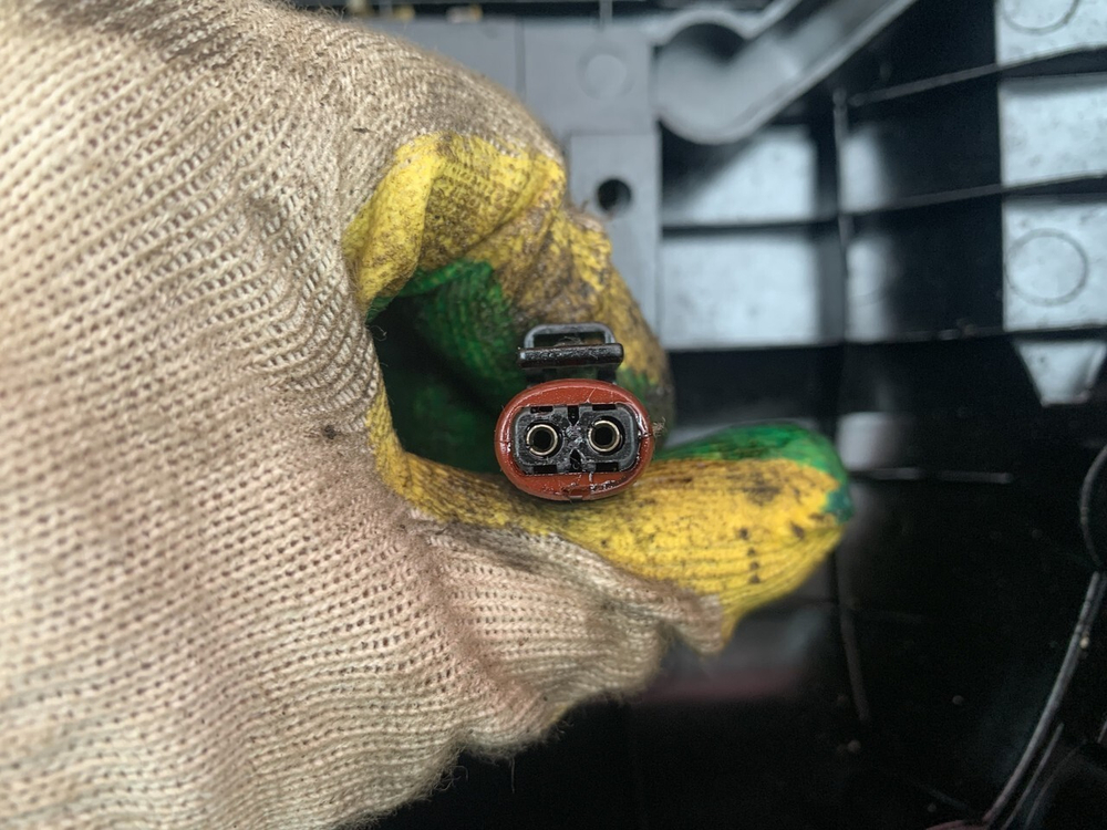 Крышка клапанная 2019г