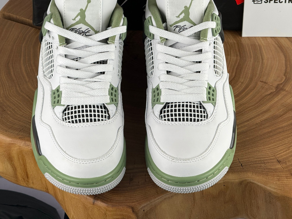 Air Jordan 4 Retro Seafoam