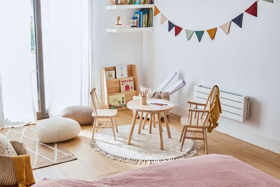 Детский стул Daisa из массива каучука Испания