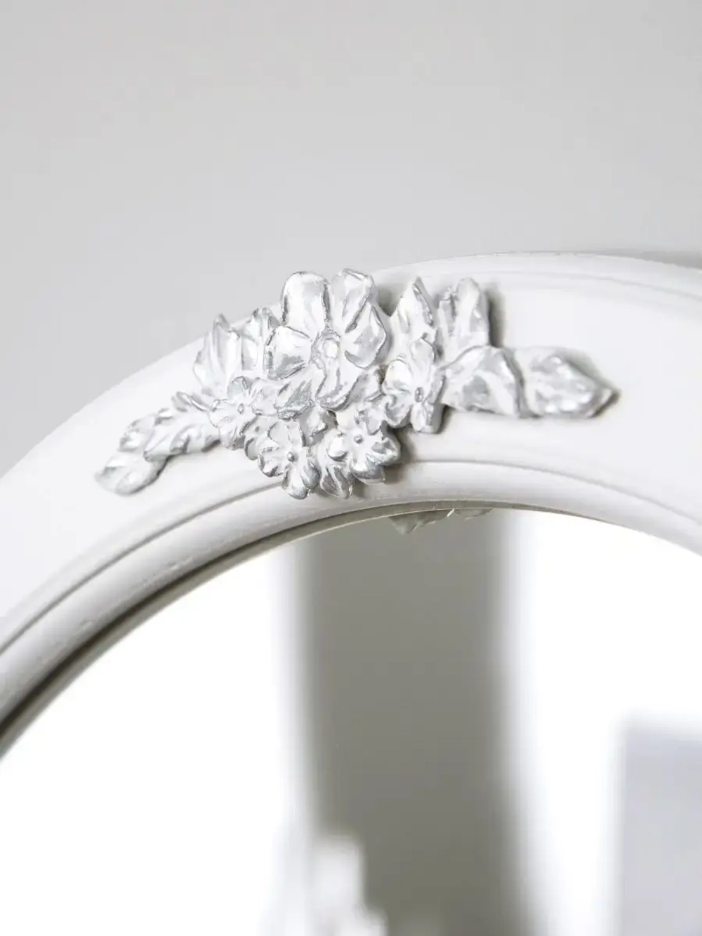 Зеркало настенное для прихожей 37 см