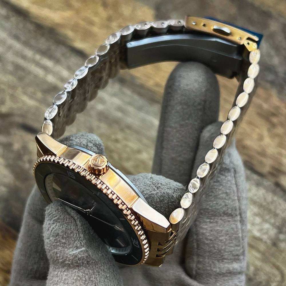 Часы Rado