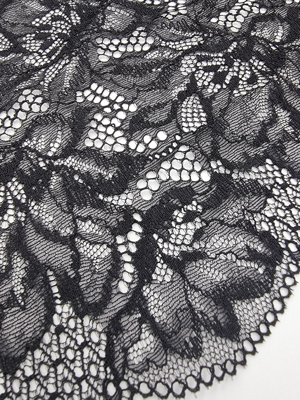 Кружево эластичное черное КС147 (22 см)