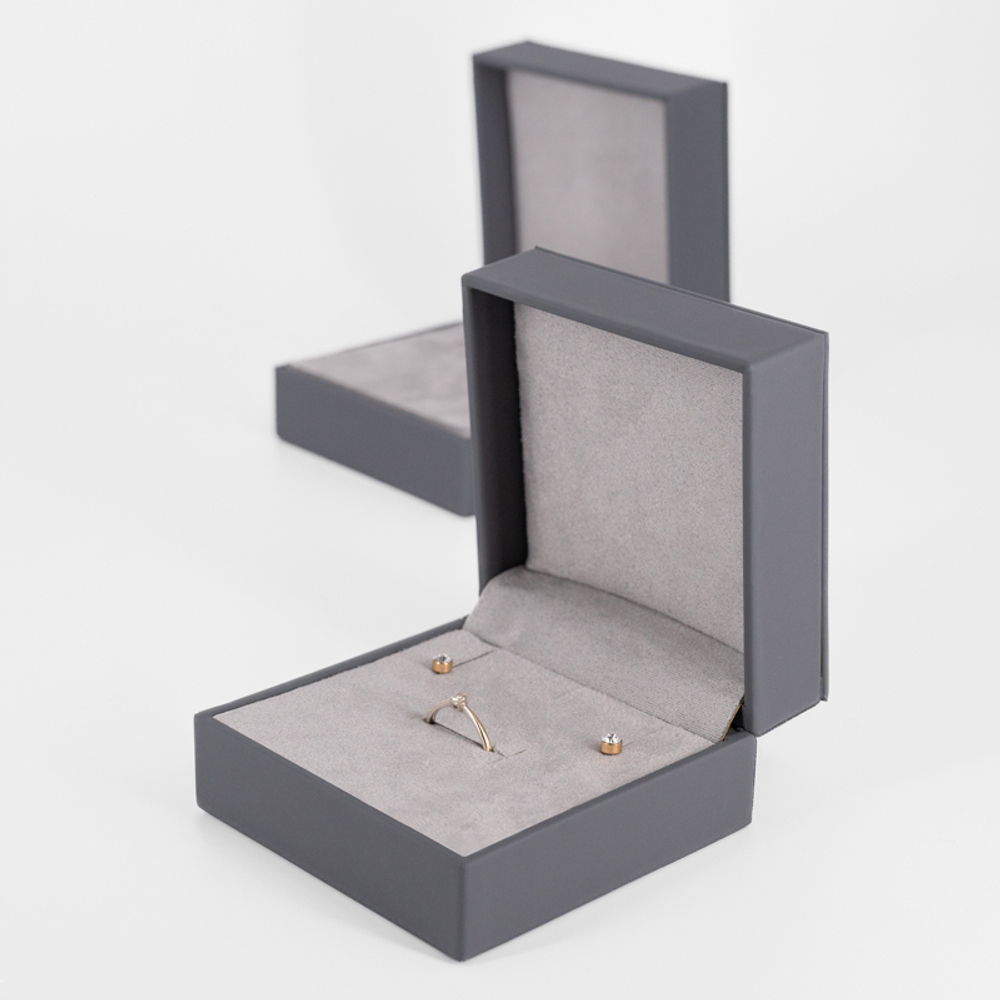 Футляр с оклейкой серии «Маэстро» для наградного значка