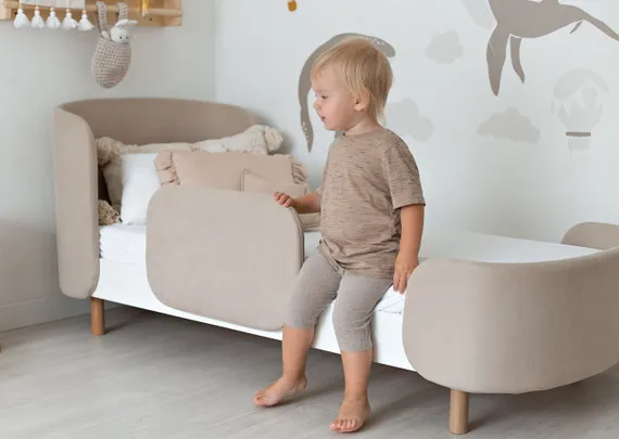 Кровать KIDI Soft для детей от 3 до 7 лет (бежевый)