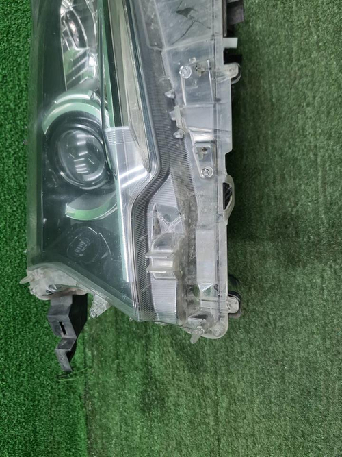 Фара левая Toyota LC Prado 150 (2017-н.в.) LED