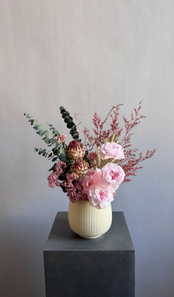 Композиция в кашпо Аришок