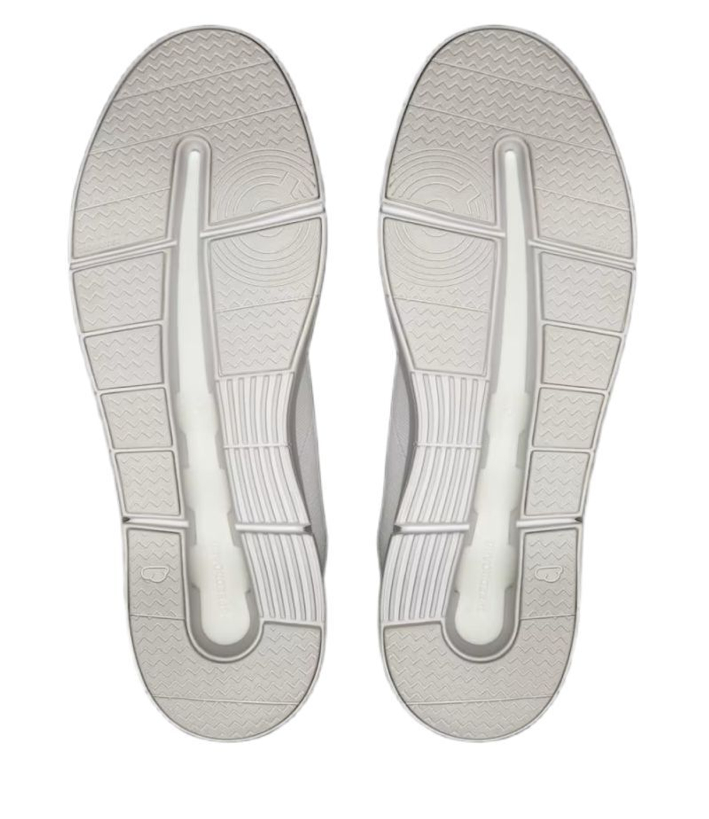 Кроссовки женские On The Roger Spin - белые/черные