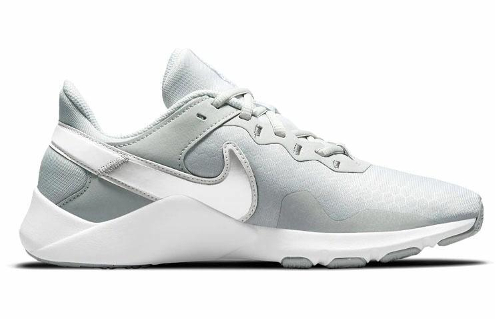 Кроссовки Nike Legend Essential 2 (Женская размерная сетка)