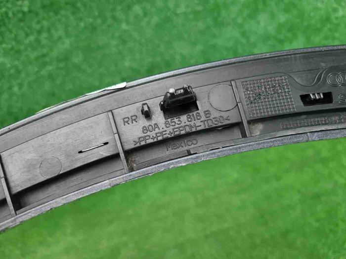 Расширитель задний правый Audi Q5 2 80A (17-20)