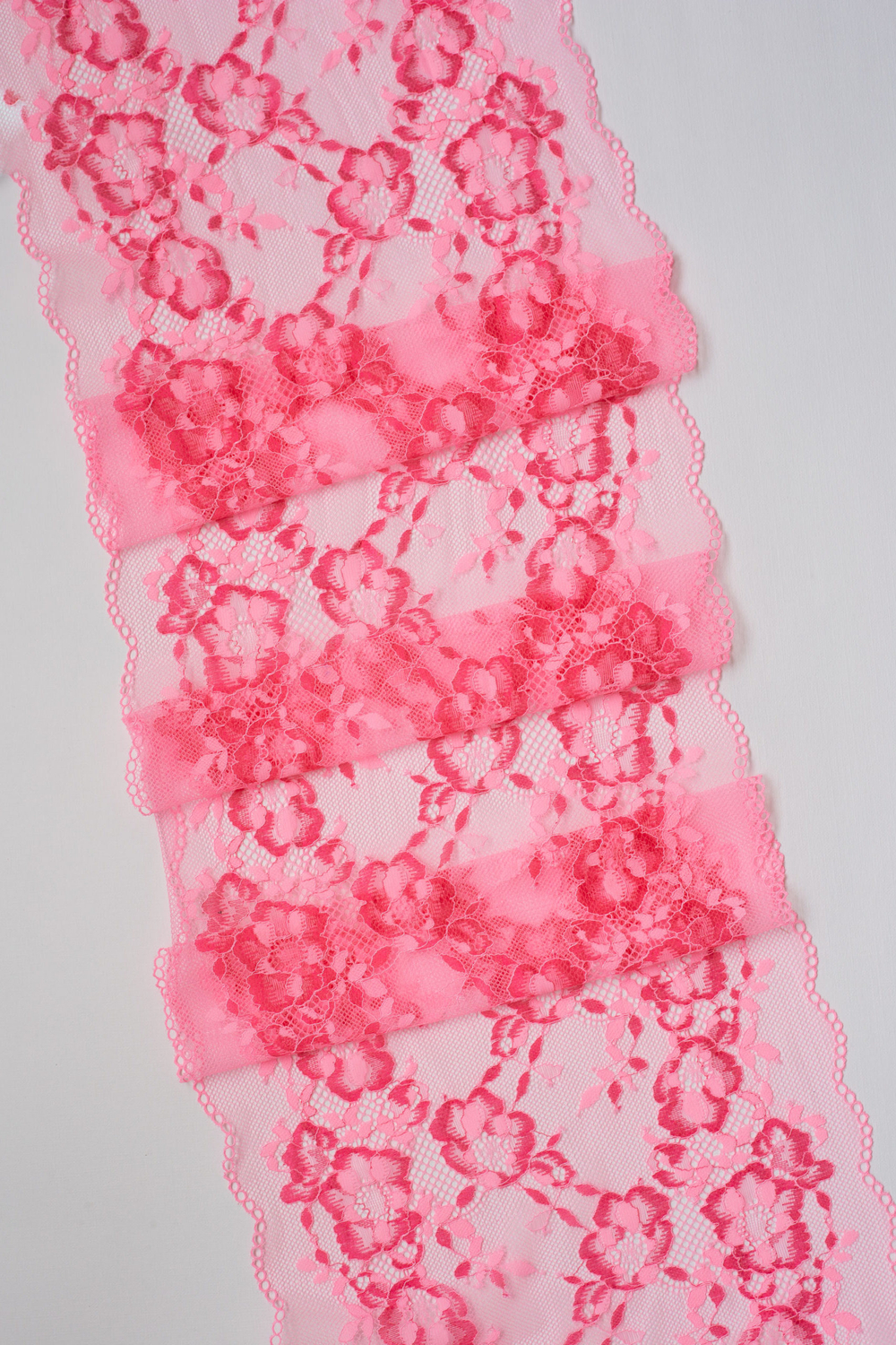 Эластичное кружево ярко-розовое с малиновым ширина 22 см