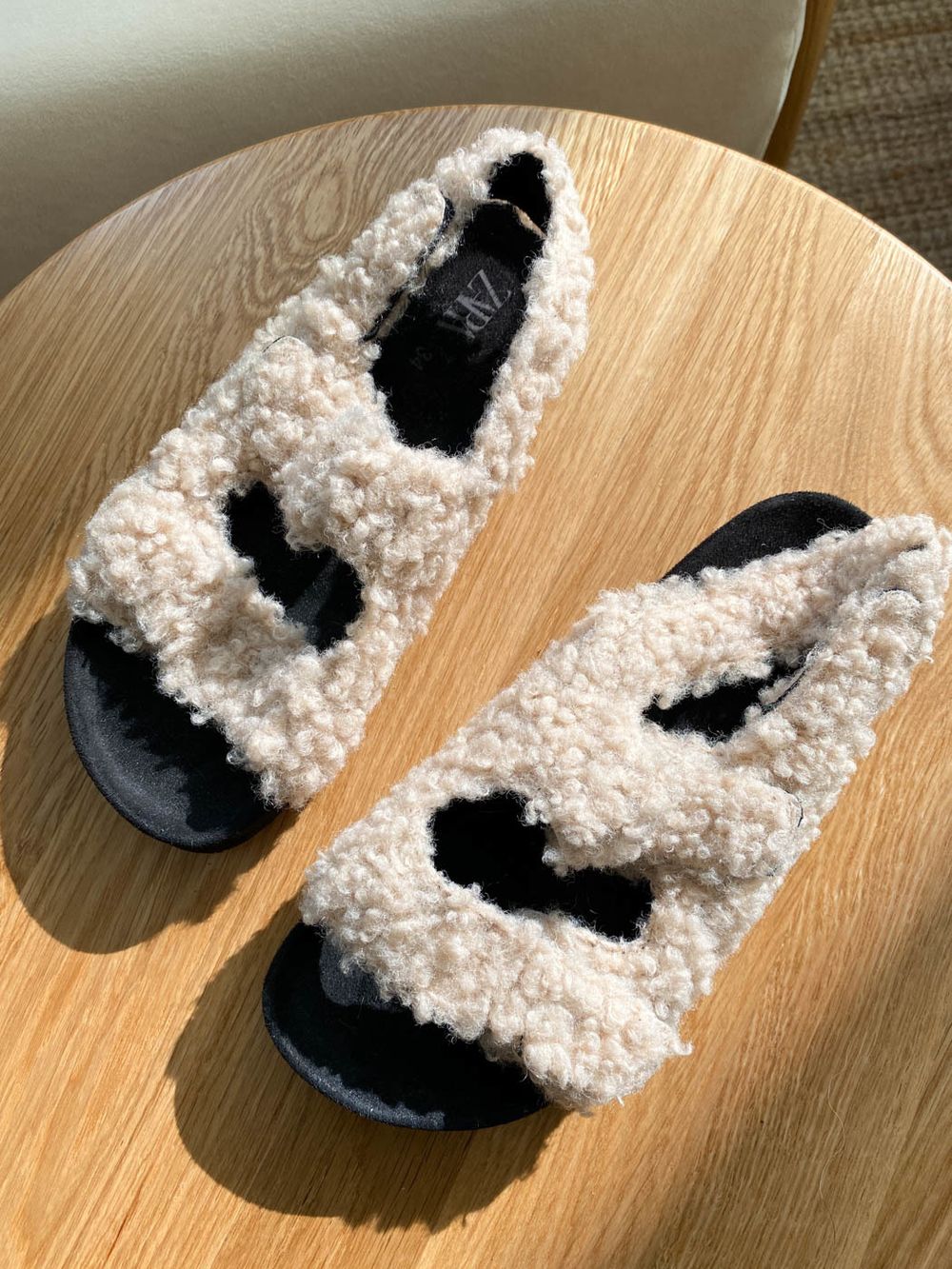 Босоножки Zara