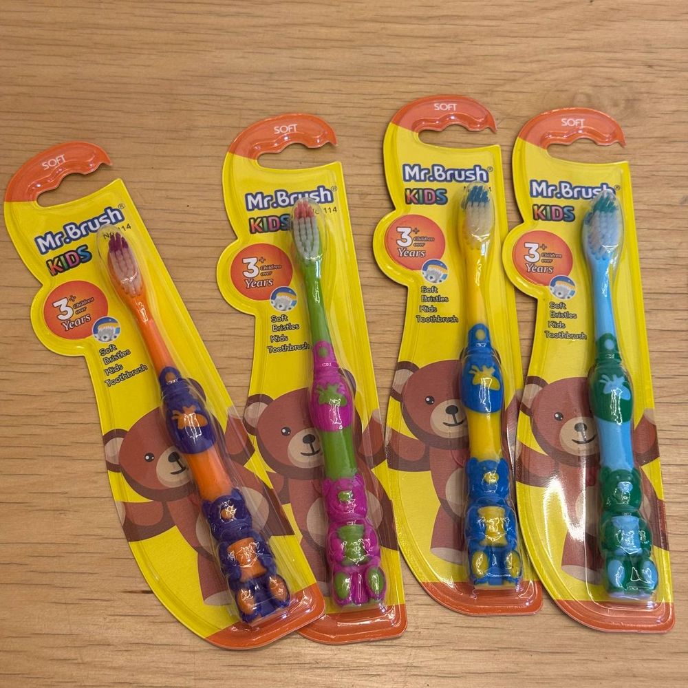Зубная щетка детская "M.Brush"